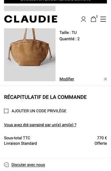 Claudie Pierlot cart summary with an Ajouter un code privilège tick-box